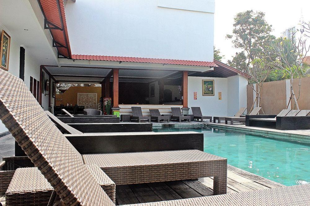 Mirah Hostel Legian Dış mekan fotoğraf