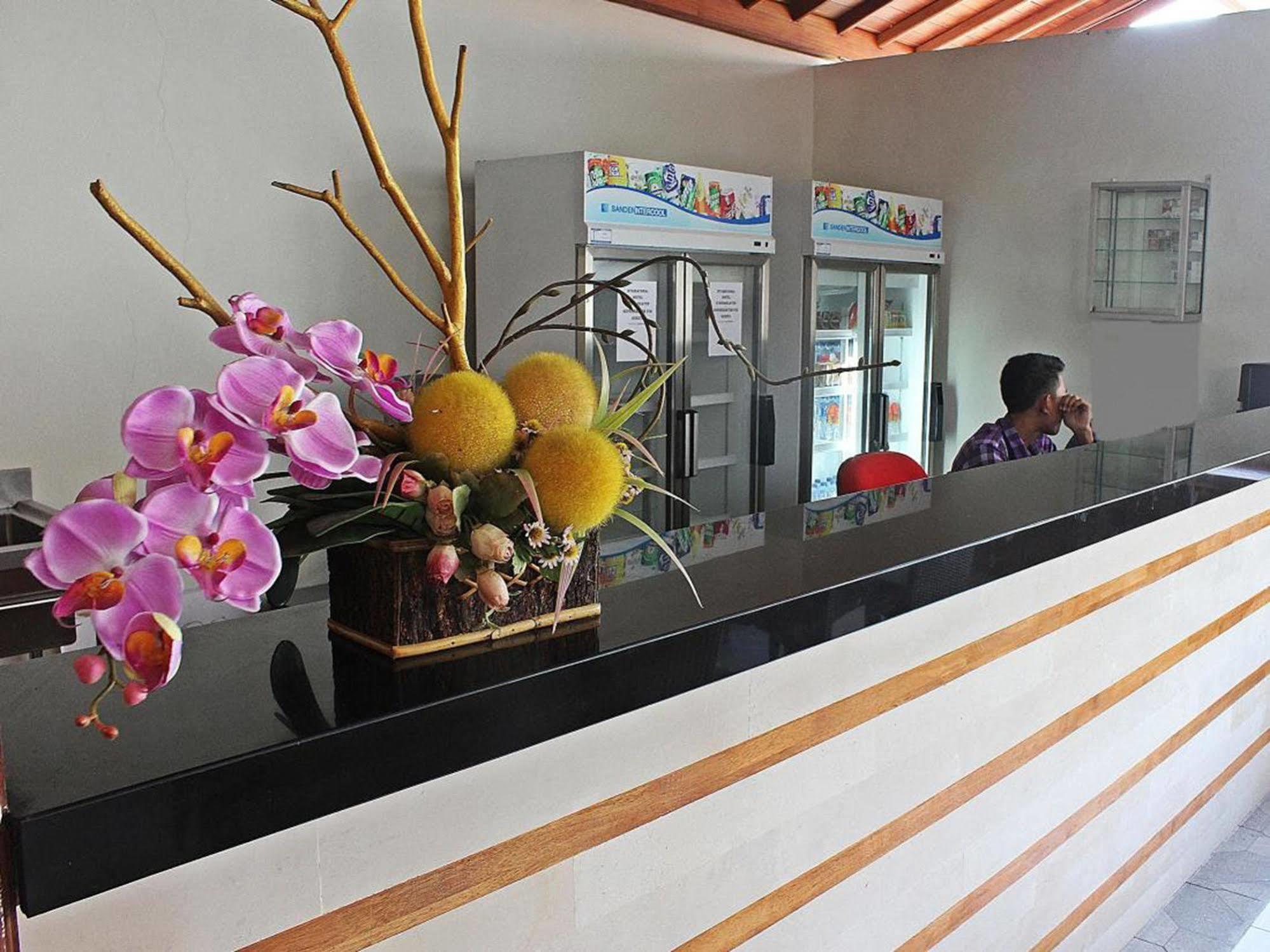 Mirah Hostel Legian Dış mekan fotoğraf