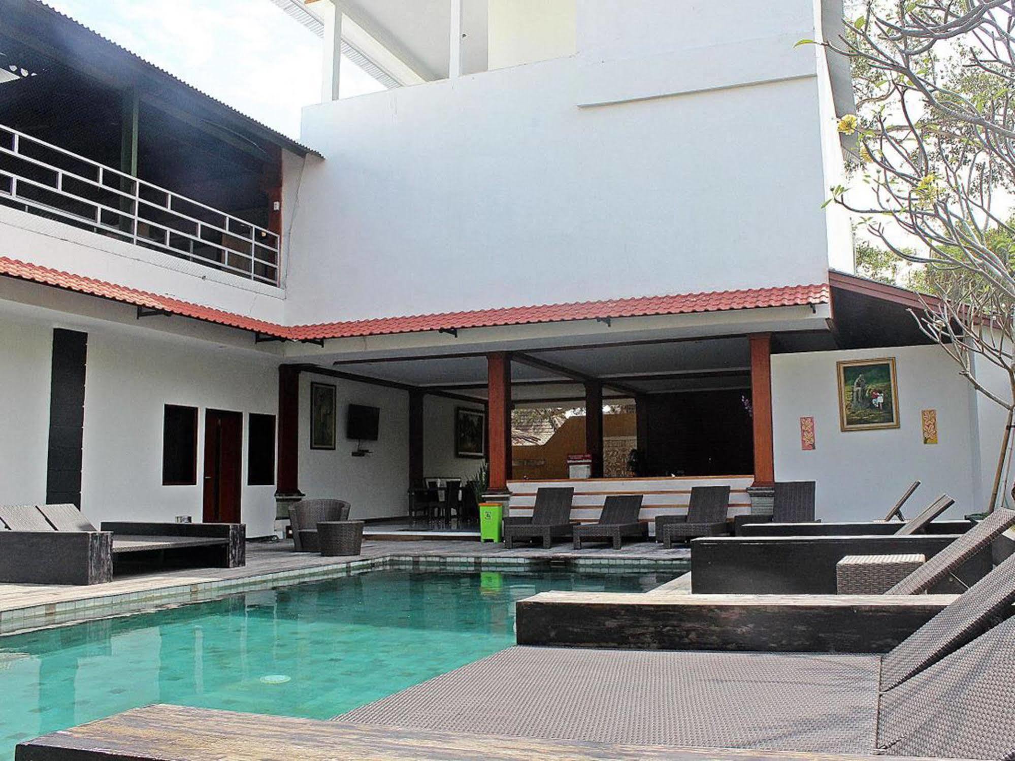 Mirah Hostel Legian Dış mekan fotoğraf
